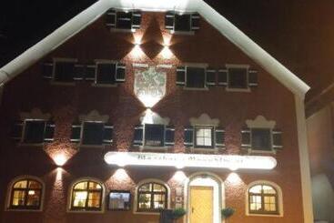 هاستل Gasthaus Brandlwirt