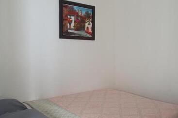 پانسیون Hostal Compostela Inn