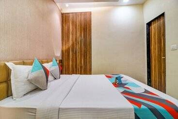 Fabhotel Grand Heritage   Nr Bkc