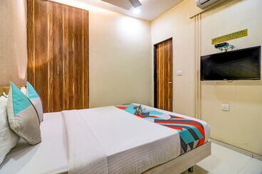 Fabhotel Grand Heritage   Nr Bkc