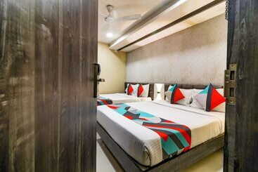 Fabhotel Grand Heritage   Nr Bkc