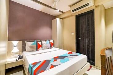 Fabhotel Grand Heritage   Nr Bkc