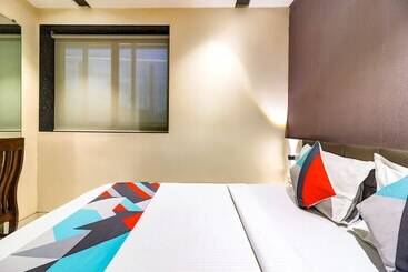 Fabhotel Grand Heritage   Nr Bkc