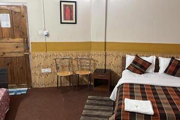 پانسیون Sweet Rooms Near Police Bazar