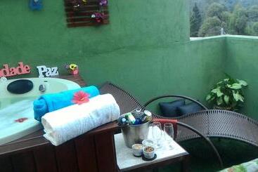 تختخواب و صبحانه Harmonia Gru