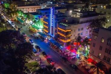 هتل Trouvail Miami Beach