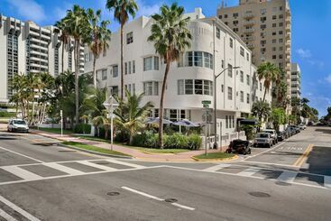 هتل Trouvail Miami Beach