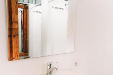 Kokos Hostel Padang City