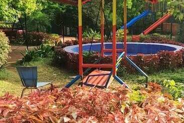 فندق Redwood Resort Matheran