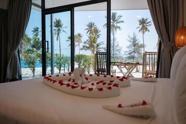 هتل The One Resort