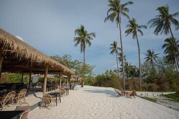هتل Tamu Koh Rong