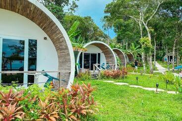 Tube Resort - Koh Rong Sanloem