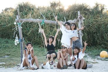 Slow Island Hostel
