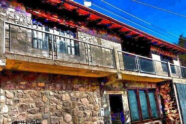 تختخواب و صبحانه Hostal Casa De Piedra