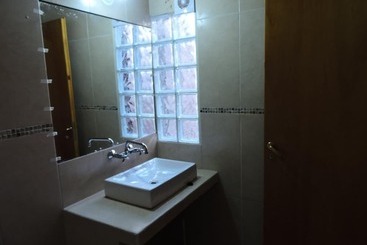 تختخواب و صبحانه Hostal Casa De Piedra