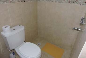 تختخواب و صبحانه Hostal Casa De Piedra