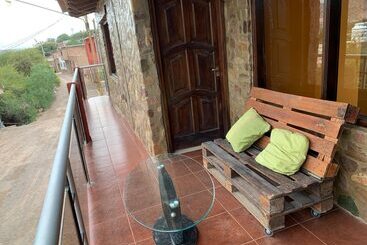 تختخواب و صبحانه Hostal Casa De Piedra