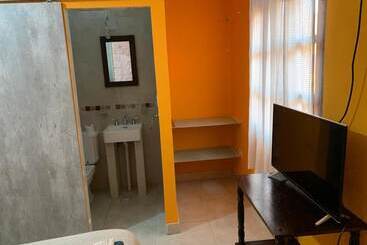 تختخواب و صبحانه Hostal Casa De Piedra