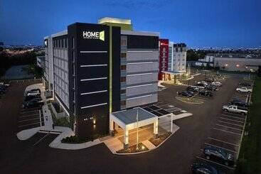 هتل Home2 Suites By Hilton Toronto Brampton