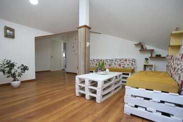 پانسیون Guest House Himaj