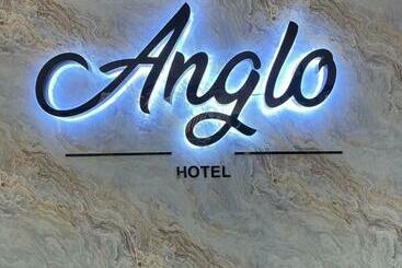 هتل Anglo