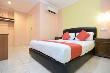 Oyo 892 Hotel Grand Nadia