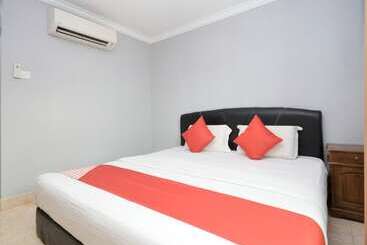 Oyo 892 Hotel Grand Nadia