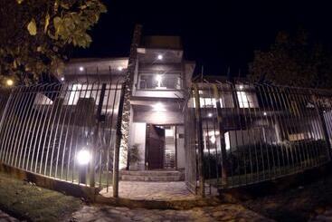تختخواب و صبحانه Galería  Casa De Húespedes