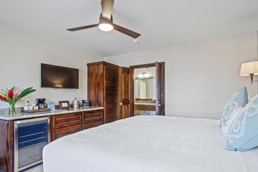 Sirenian Bay Resort  Villas & All Inclusive Bungalows