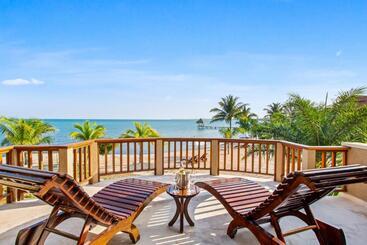 Sirenian Bay Resort  Villas & All Inclusive Bungalows