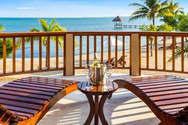 Sirenian Bay Resort  Villas & All Inclusive Bungalows