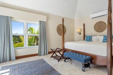 Sirenian Bay Resort  Villas & All Inclusive Bungalows