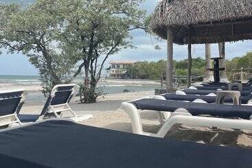 تختخواب و صبحانه San Carlos Surf Resort & Eco Lodge