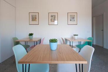 تختخواب و صبحانه Casa27