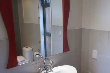 مُتل Goldfield Suites