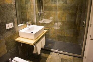 Villa Lucerna Sports & Hotel Resort