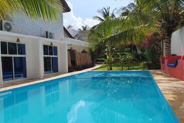 تختخواب و صبحانه Baridi Villa