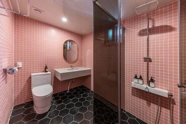 Brown Dot Hotel Seong Seo