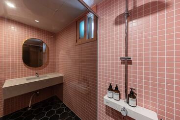 Brown Dot Hotel Seong Seo