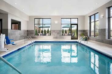 هتل Hampton Inn & Suites Bridgeview Chicago
