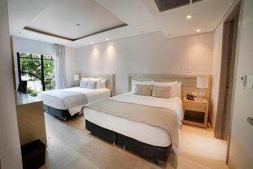 Alko Hotel Cotona