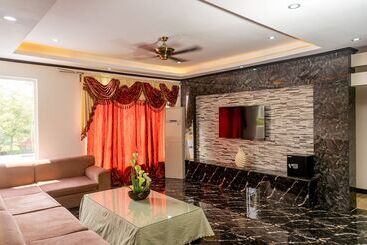 Starview Hotel And Resort