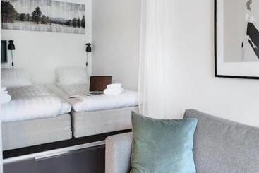هتل آپارتمان Hoom Home & Hotel Sollentuna