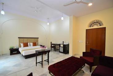 هتل Aaram Baagh Resort & Spa Agra  By Pachar Group