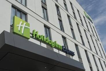 هتل Holiday Inn Express   Wiesbaden, An Ihg