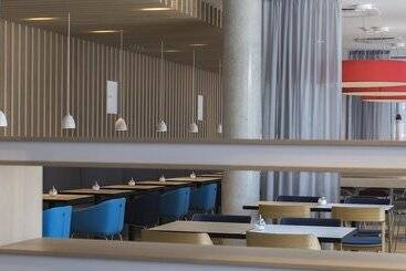 هتل Holiday Inn Express Wiesbaden, An Ihg