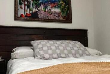 هاستل Boutique Colonial Cartago