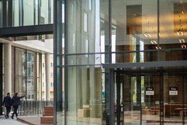 هتل Holiday Inn   The Niu, Fender Amsterdam
