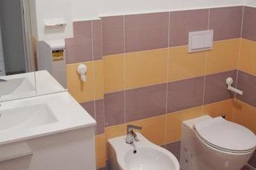 Le Rose Beach & Suites Appartamenti Fronte Mare A Villarosa