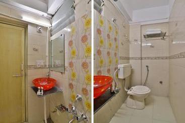 Oyo 30714 Hotel Krishna